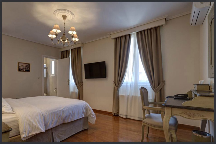 HOME & POETRY -PLAKA ATHENS
